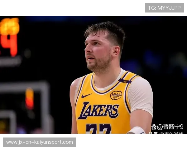 东契奇远投突破,湖人后场掌控力提升 东契奇远投突破,湖人后场掌控力提升